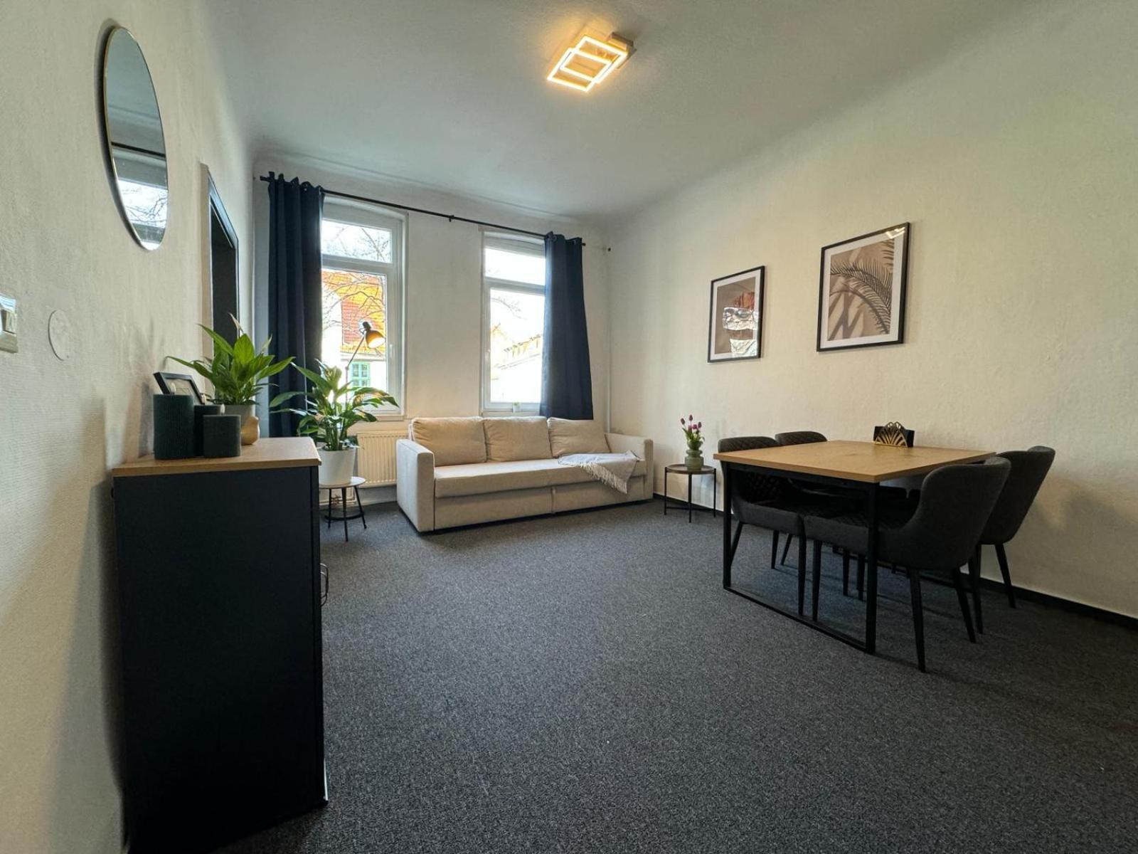 Apartment Goethe In Der Goettinger Innenstadt เกิตทิงเงน ภายนอก รูปภาพ